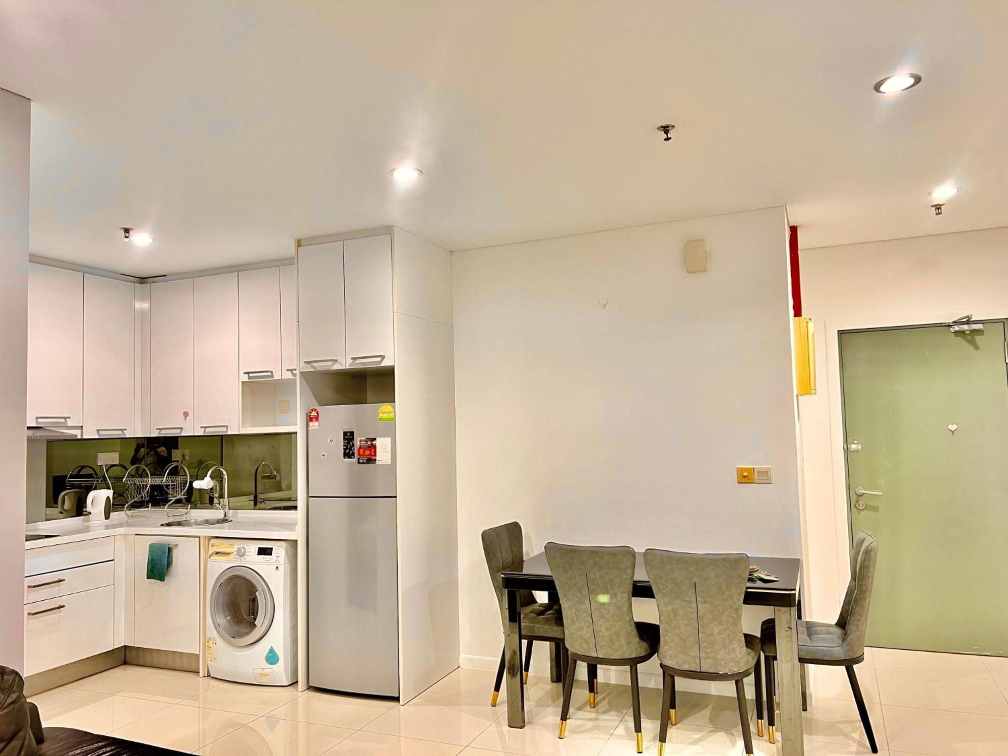Summer Suites Victory House Kuala Lumpur Exterior photo